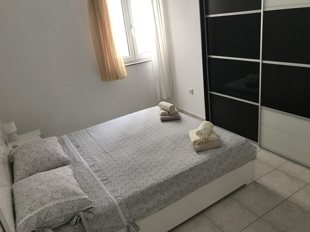 Ivancica Apartments Tisno Exterior photo